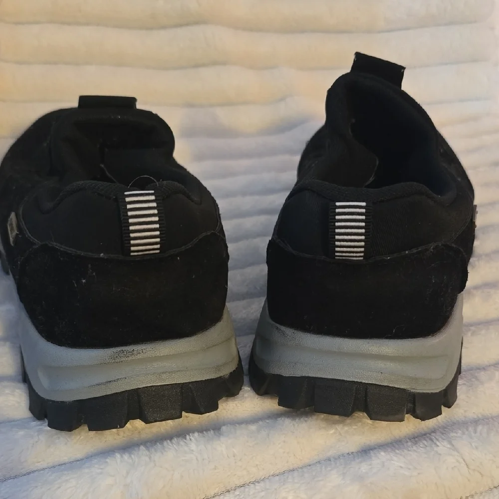 Outdoor Black and Gray Men's Slip-On Sneakers
